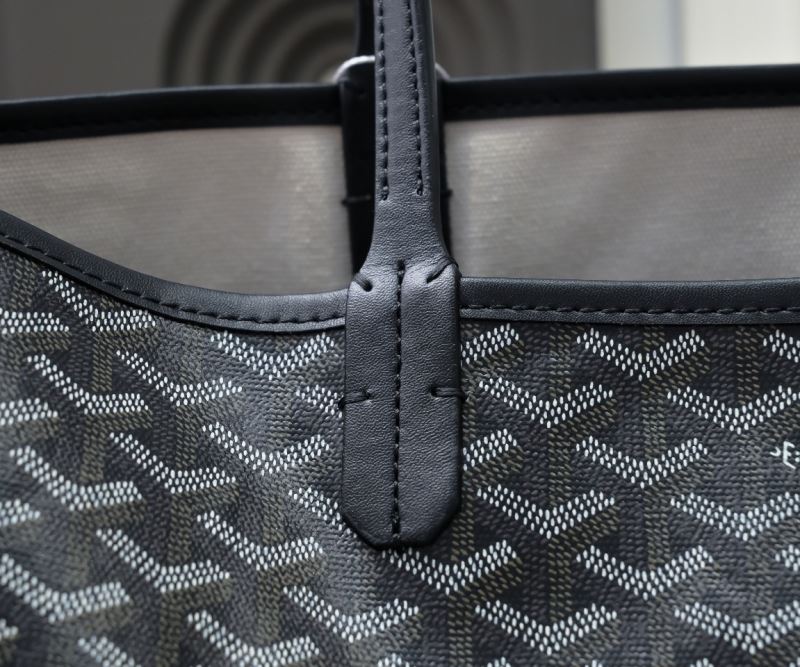 Goyard Shopping Bags